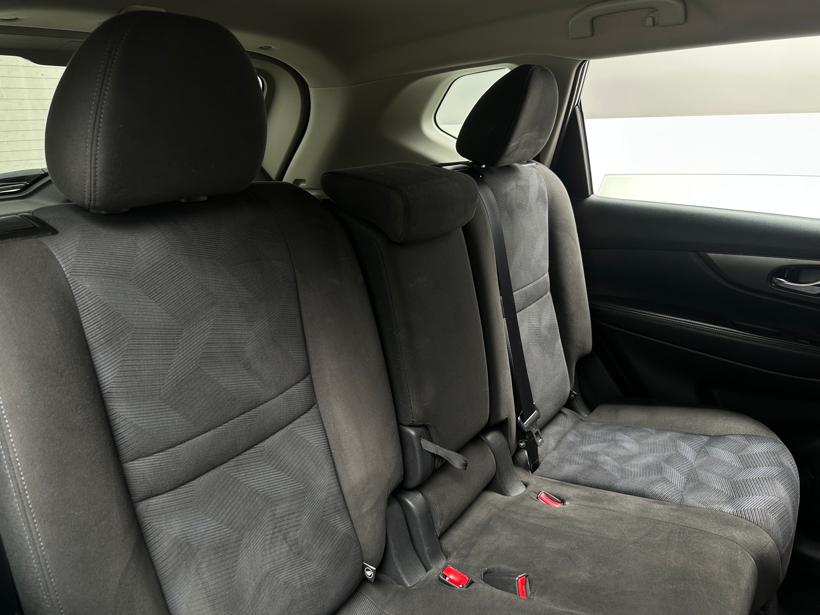 Thumbnail: 2015 Nissan Rogue - 6