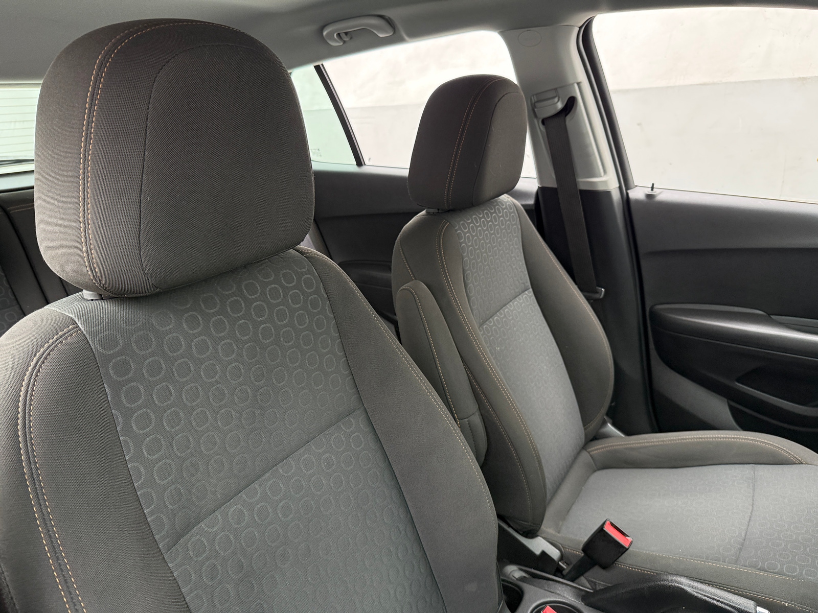 Thumbnail: 2018 Chevrolet Trax - 2