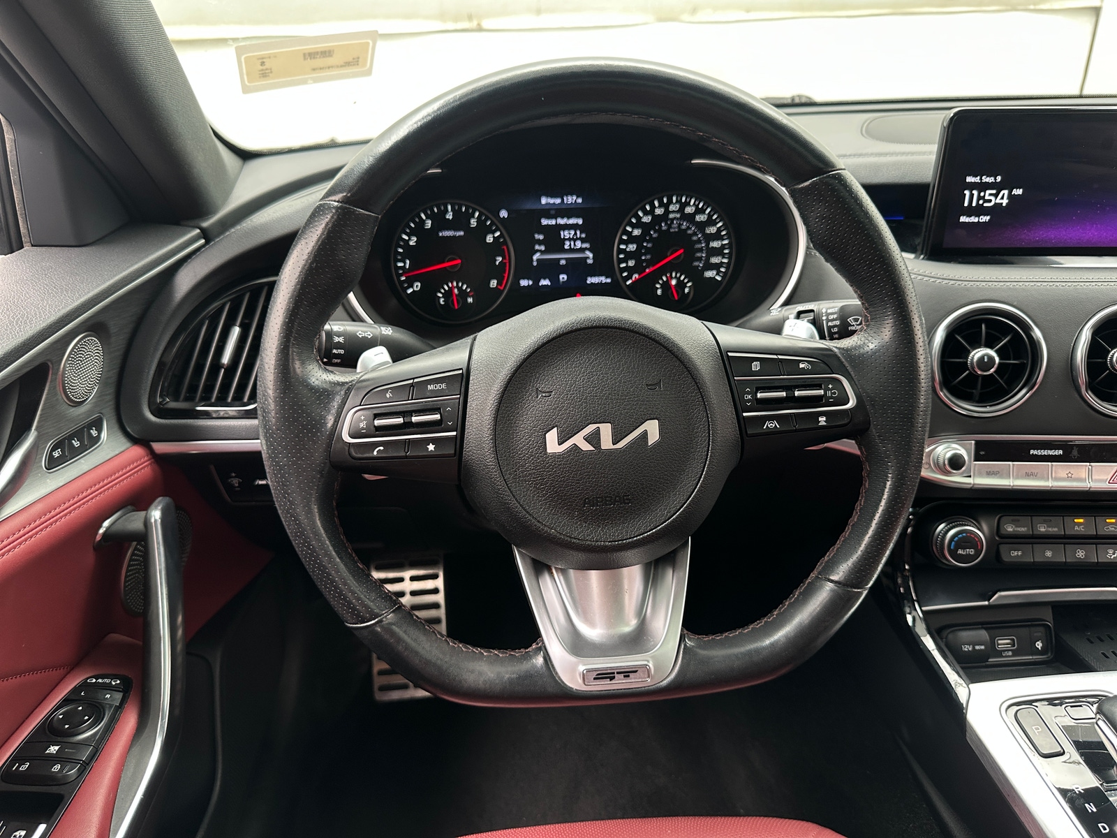 Thumbnail: 2023 Kia Stinger - 4