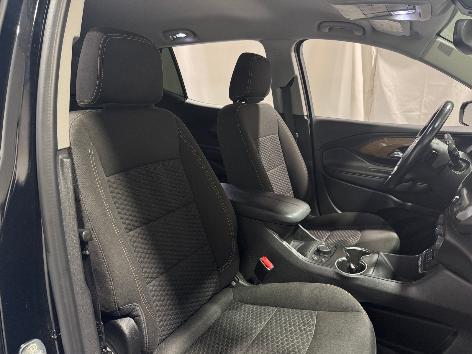 Thumbnail: 2020 GMC Terrain - 2