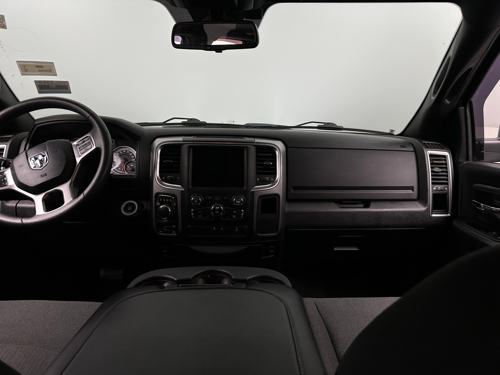 Thumbnail: 2021 RAM 1500 Classic - 3