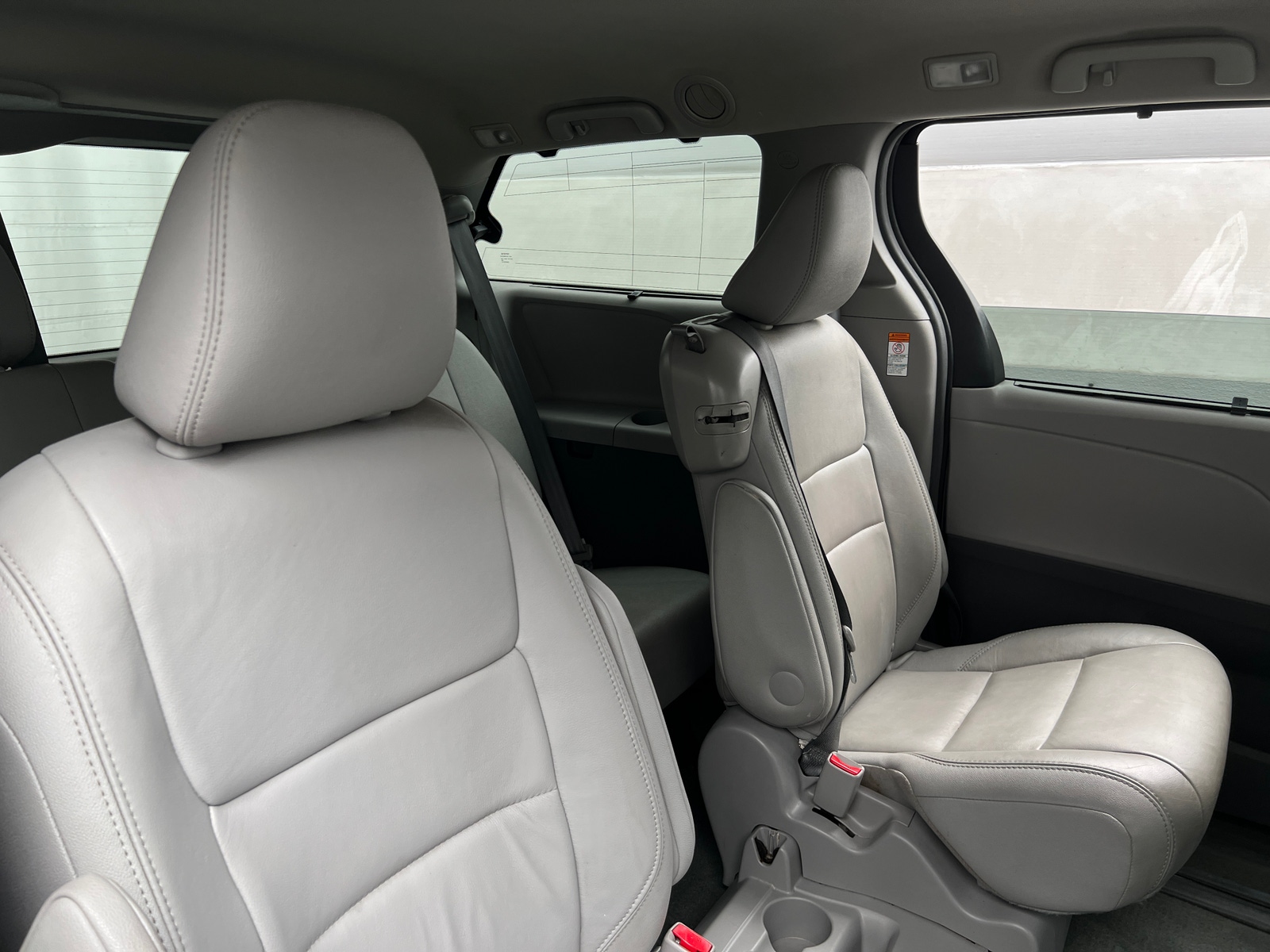 Thumbnail: 2015 Toyota Sienna - 5