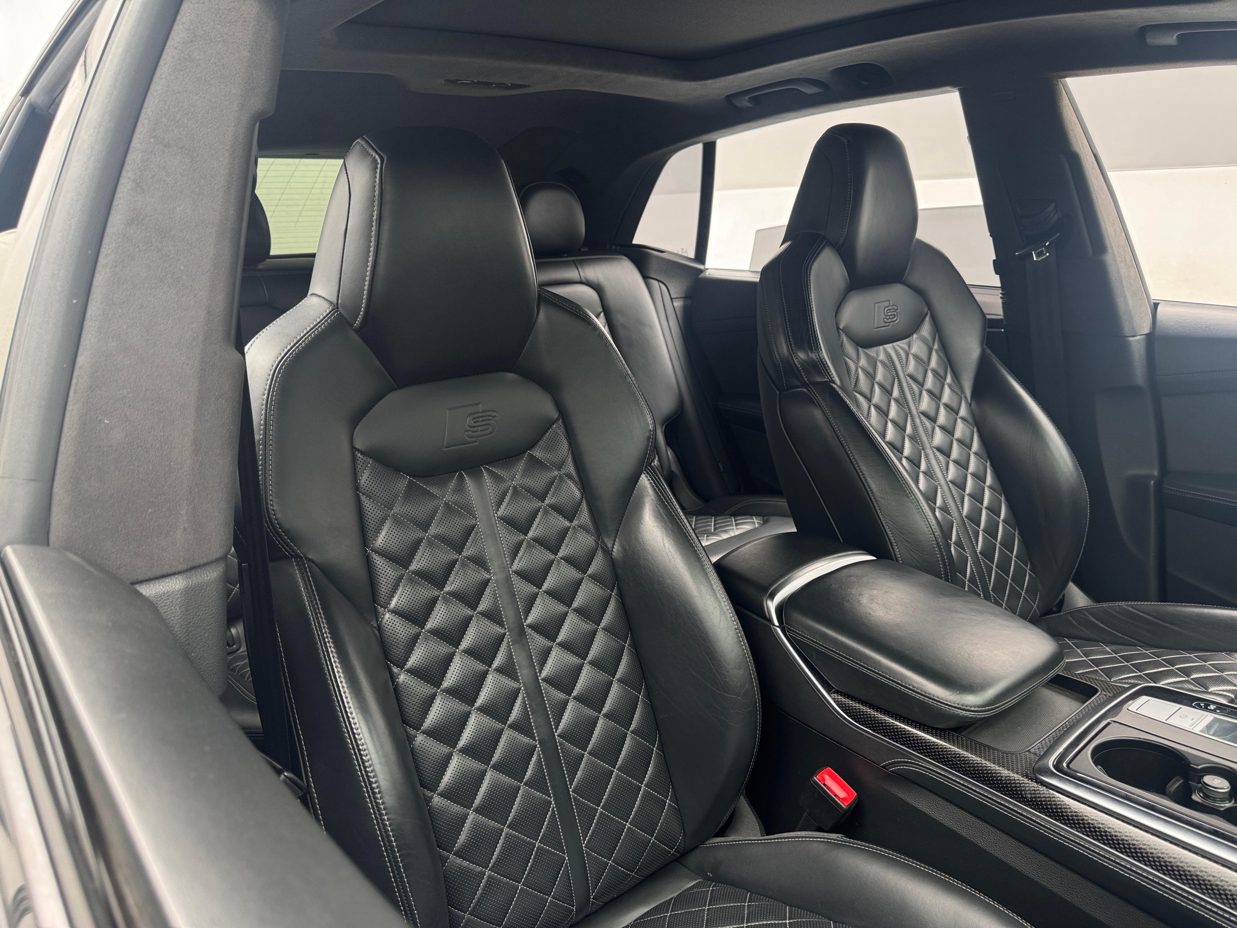 2023 Audi SQ8