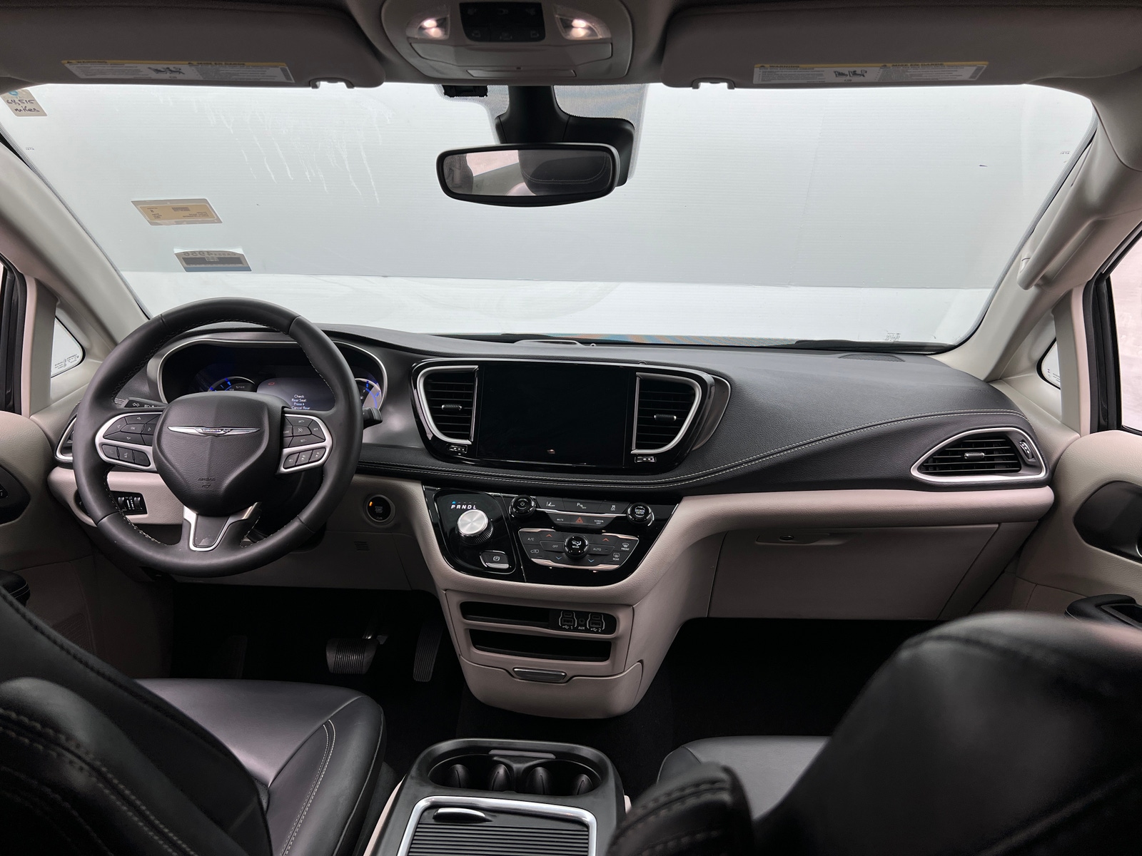 Thumbnail: 2023 Chrysler Pacifica - 2