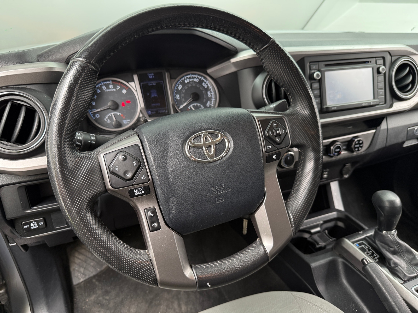 Thumbnail: 2017 Toyota Tacoma - 5