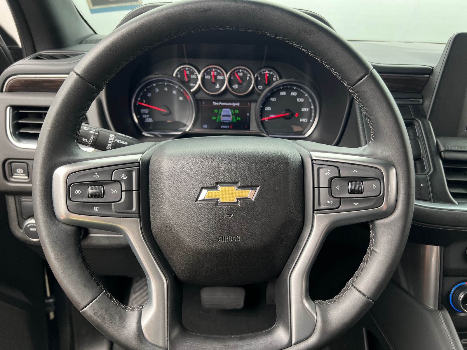 Thumbnail: 2024 Chevrolet Tahoe - 5