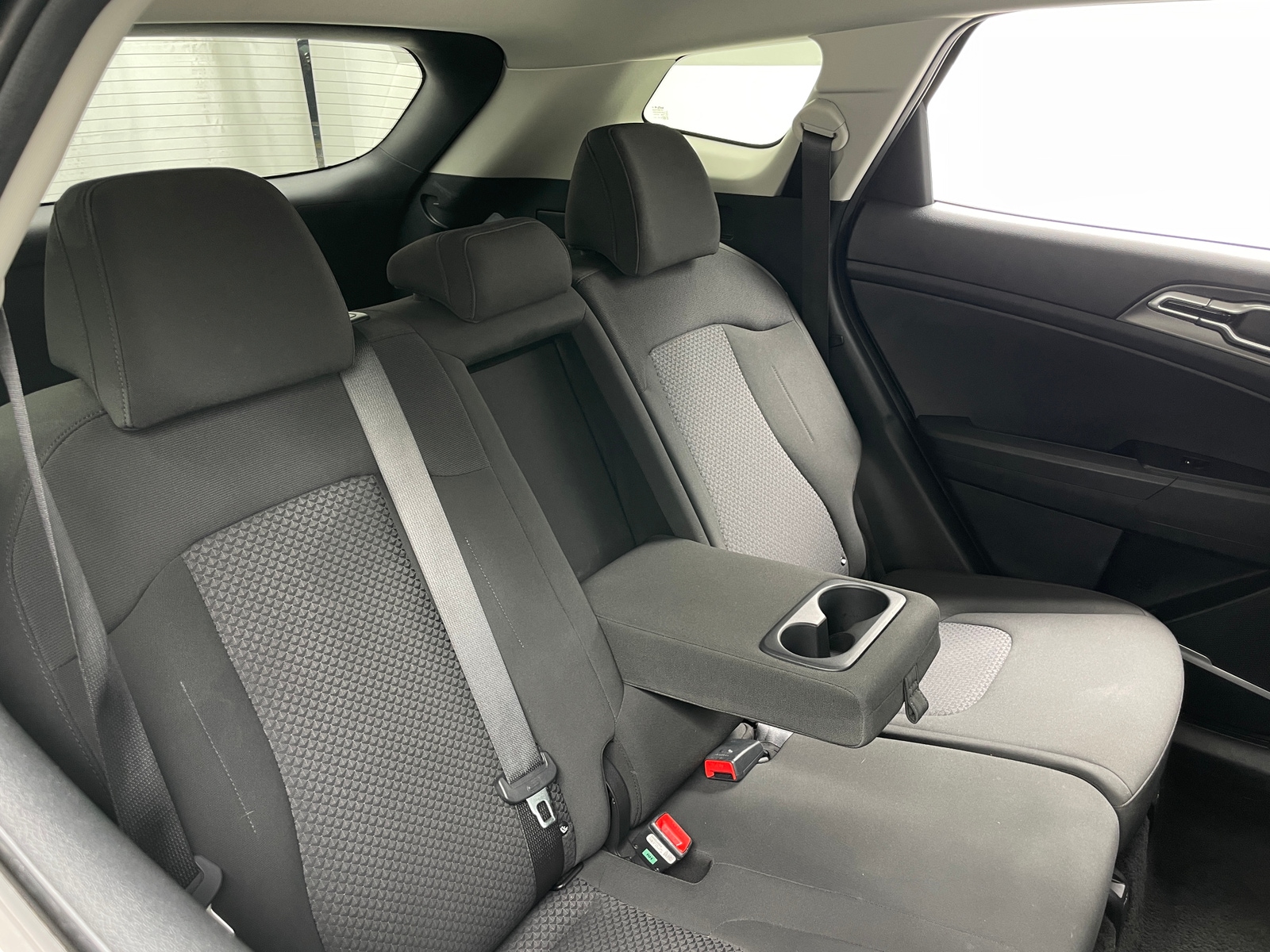 Thumbnail: 2026 Kia Sportage - 6