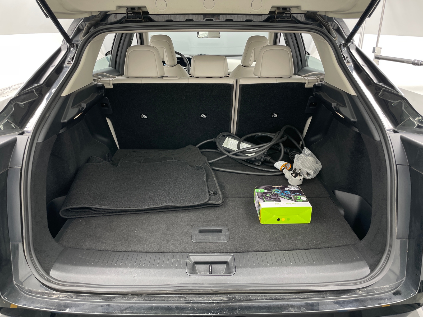 Thumbnail: 2023 Nissan Ariya - 6