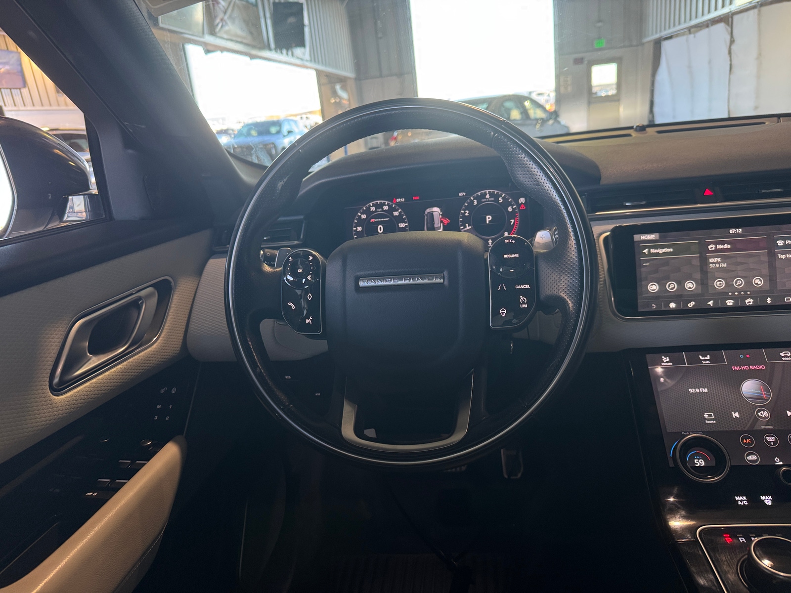 Thumbnail: 2020 Land Rover Range Rover Velar - 5