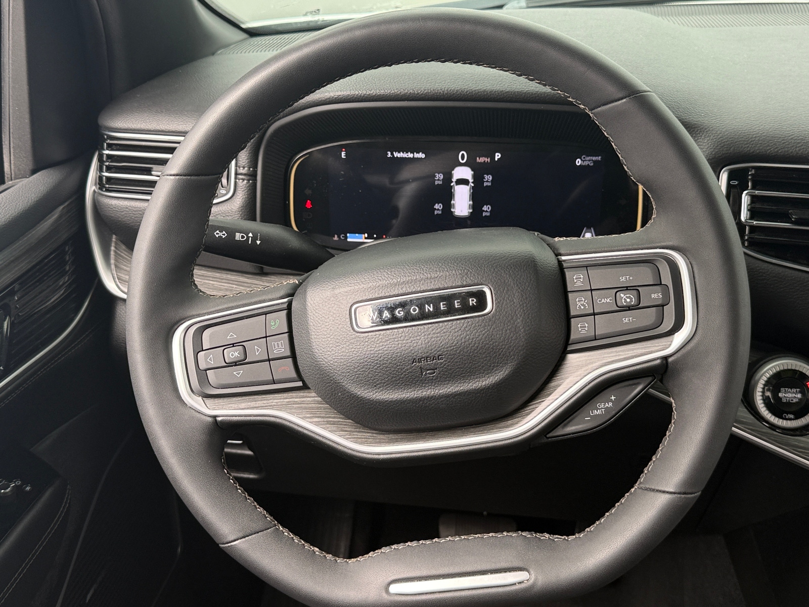 Thumbnail: 2024 Jeep Wagoneer - 4