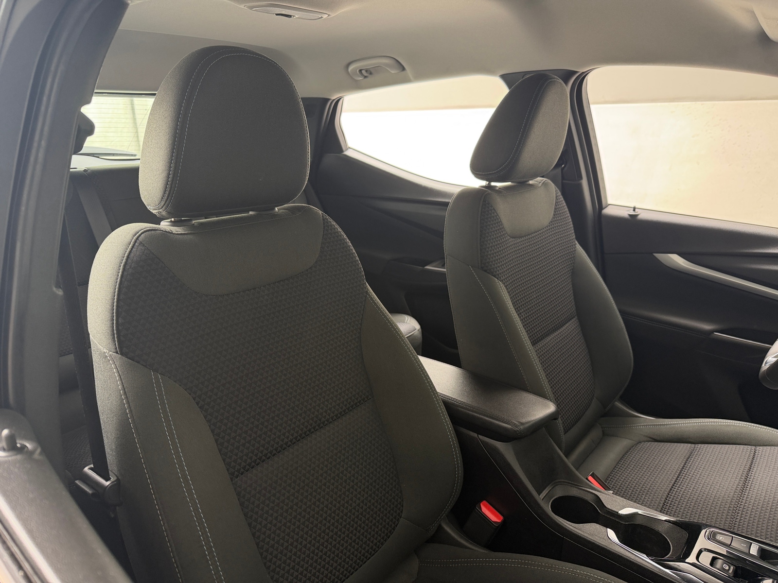 Thumbnail: 2023 Chevrolet Bolt EUV - 2