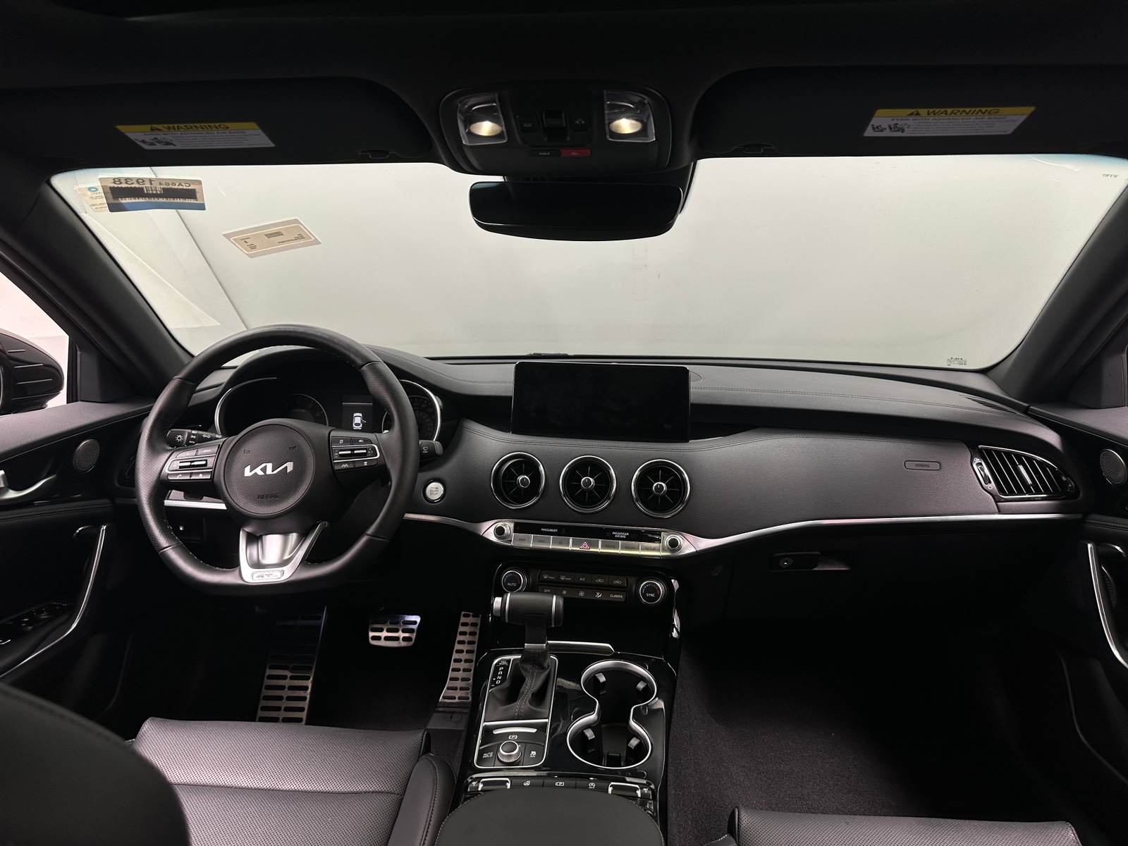 Thumbnail: 2023 Kia Stinger - 2