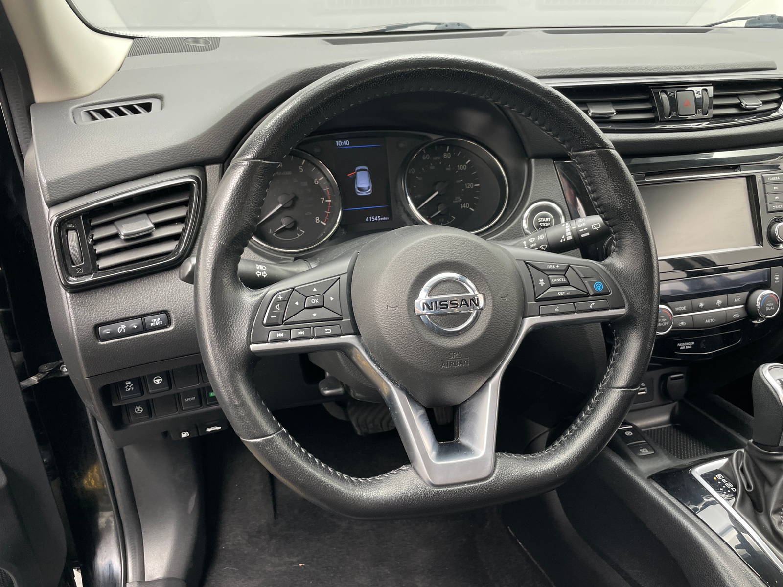 Thumbnail: 2022 Nissan Rogue Sport - 4