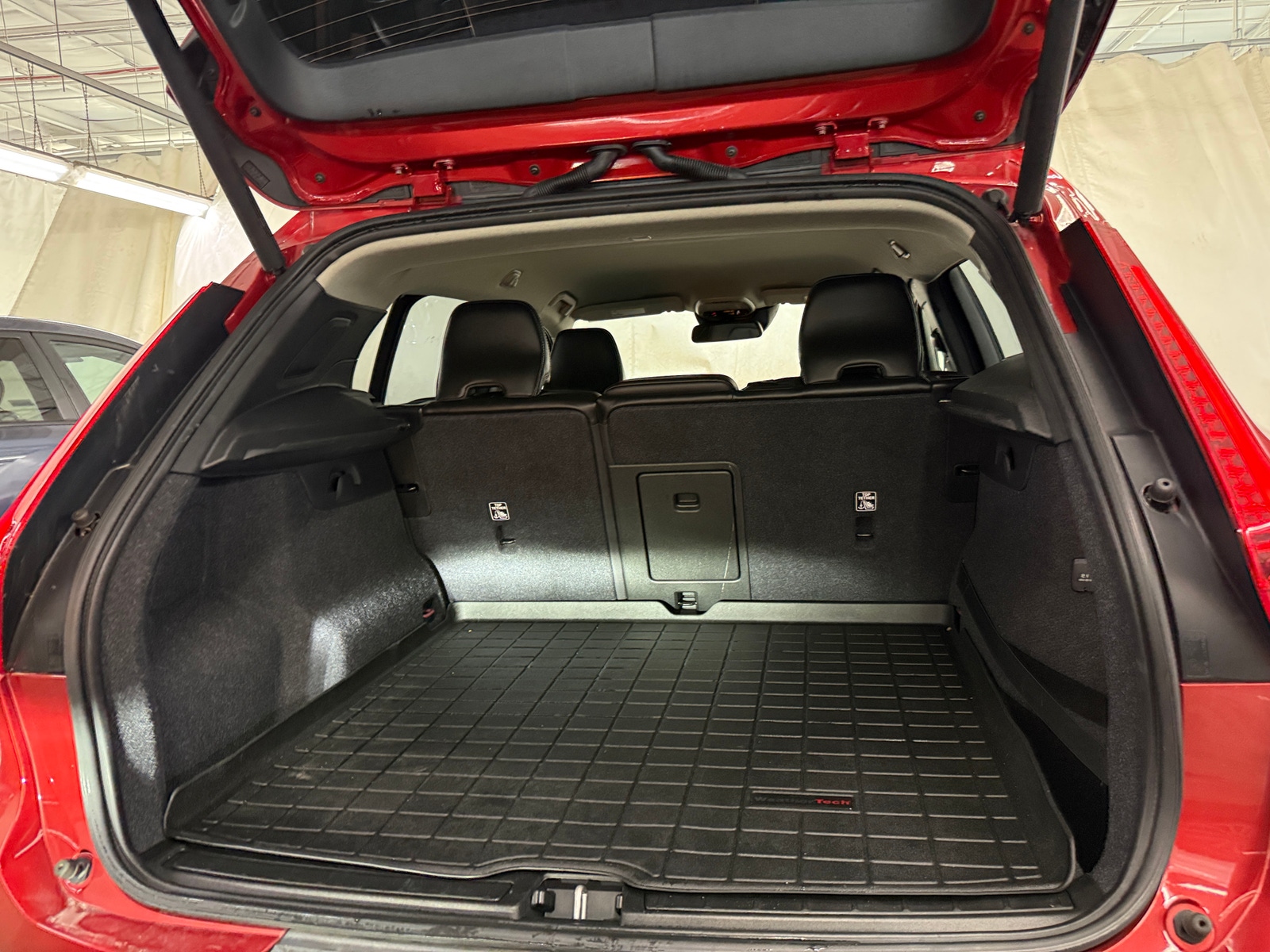 Thumbnail: 2019 Volvo XC40 - 6