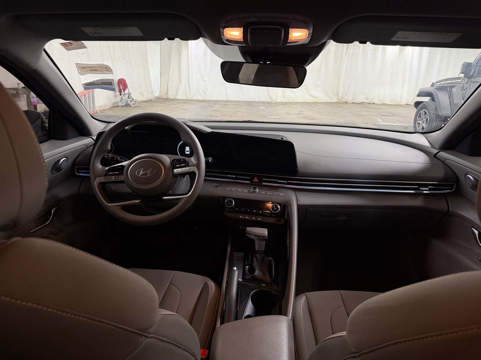 Thumbnail: 2024 Hyundai Elantra - 3