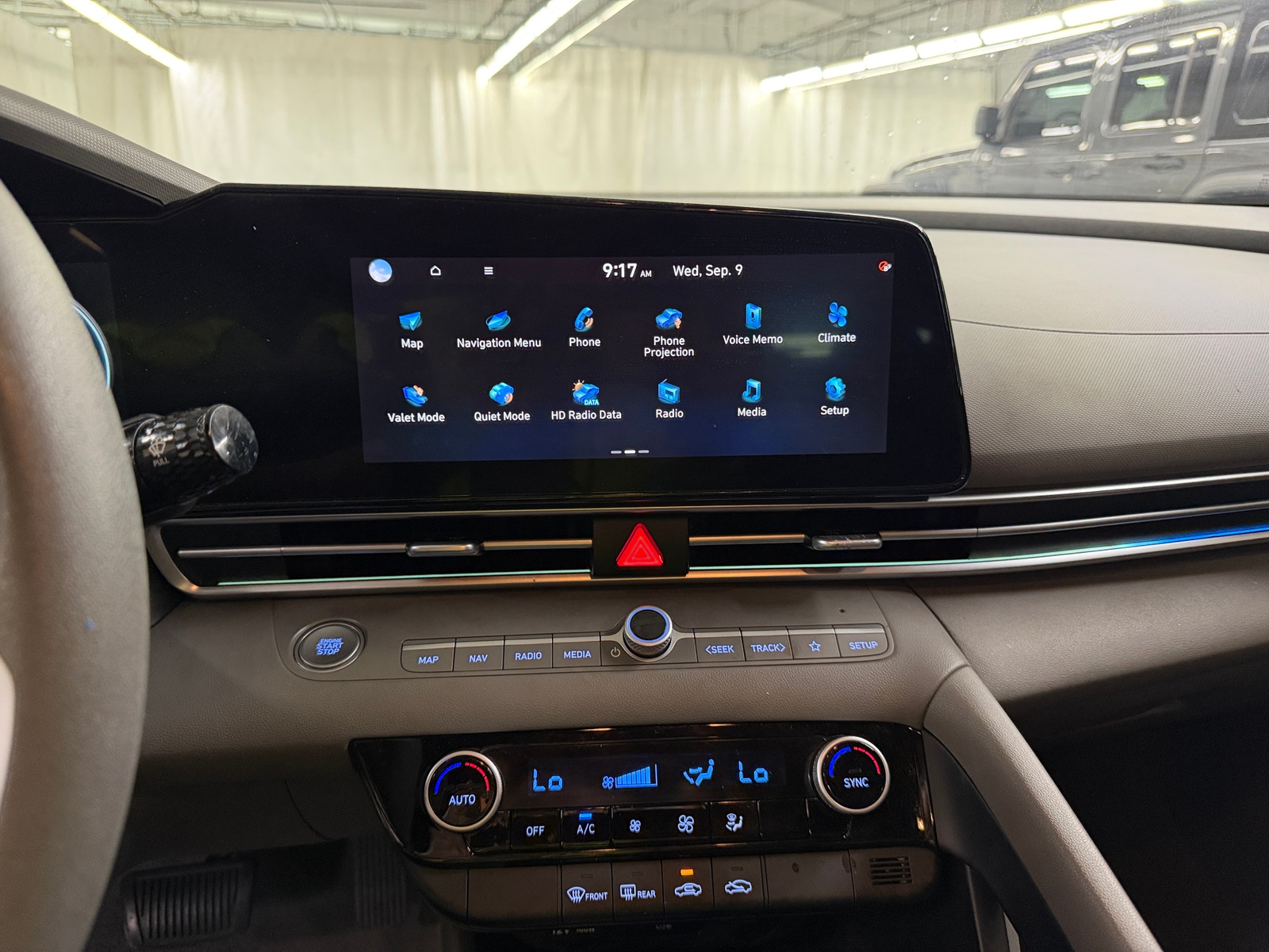 Thumbnail: 2024 Hyundai Elantra - 4