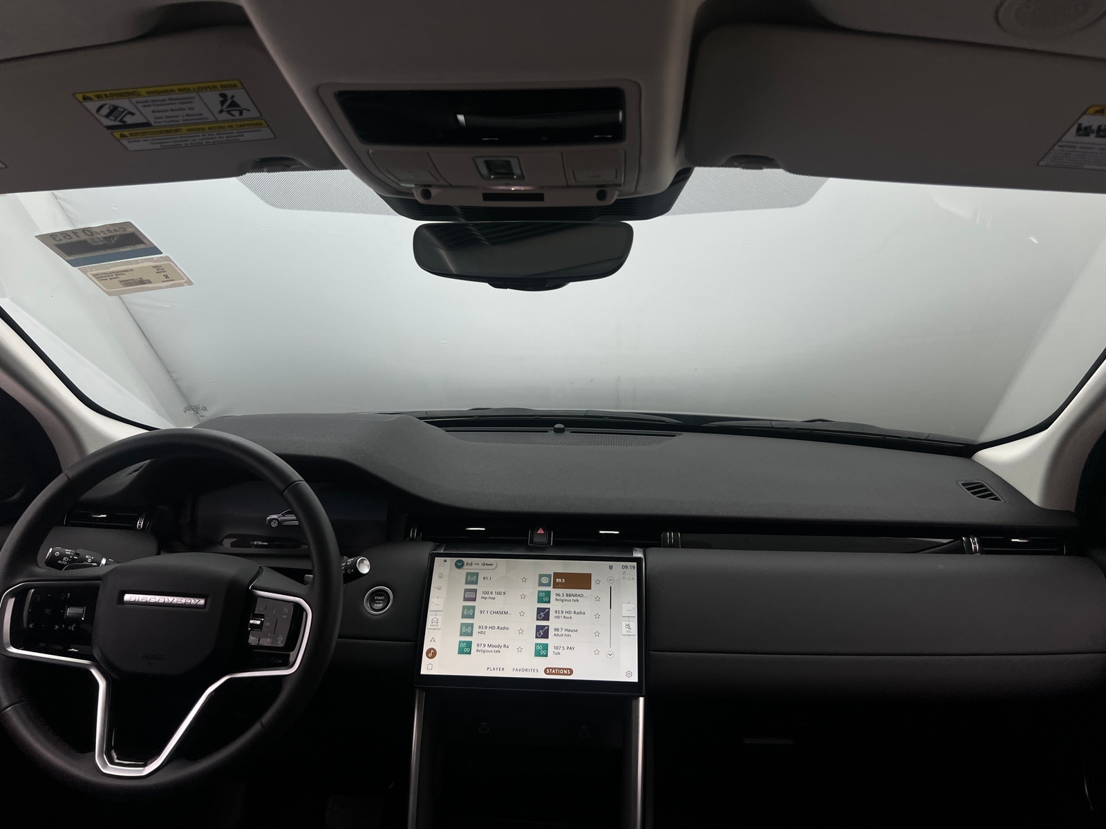 Thumbnail: 2024 Land Rover Discovery Sport - 2