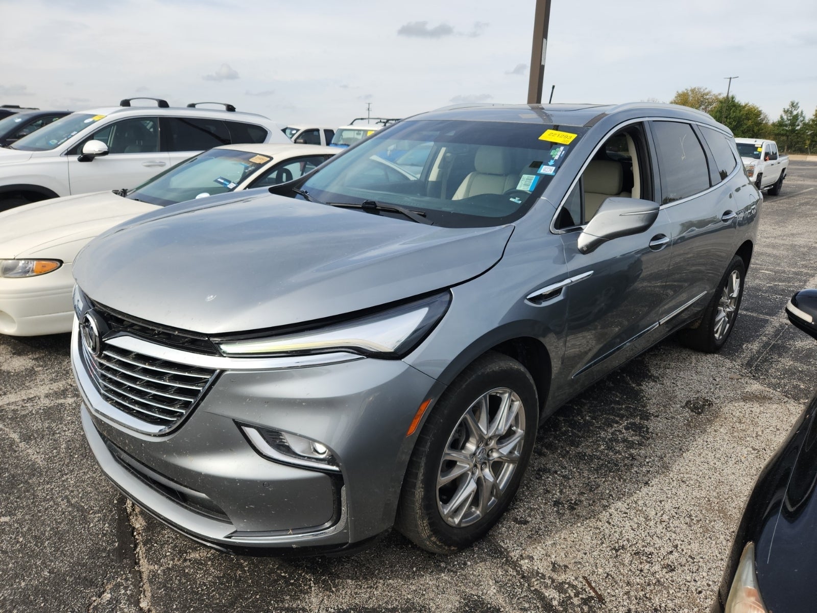 2023 Buick Enclave Essence