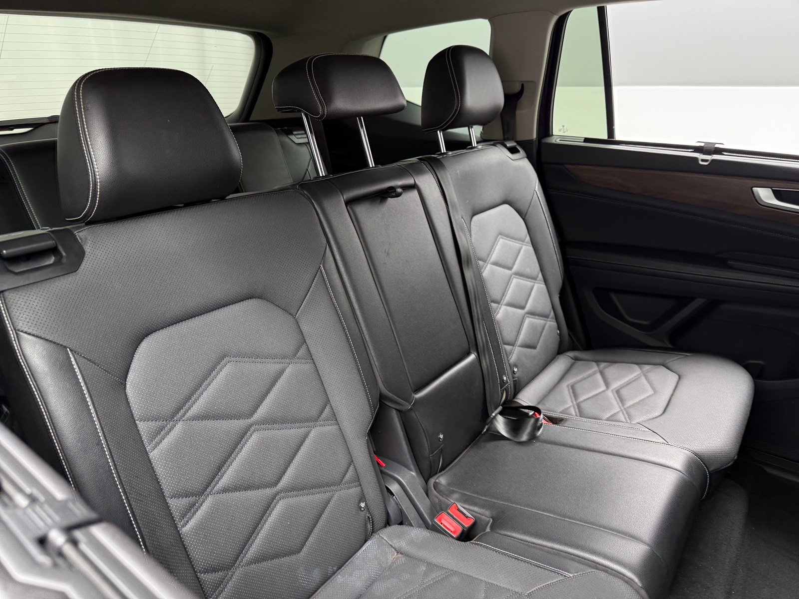 Thumbnail: 2024 Volkswagen Atlas - 6
