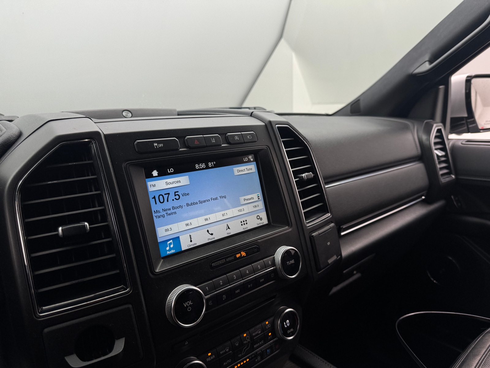 Thumbnail: 2018 Ford Expedition - 3