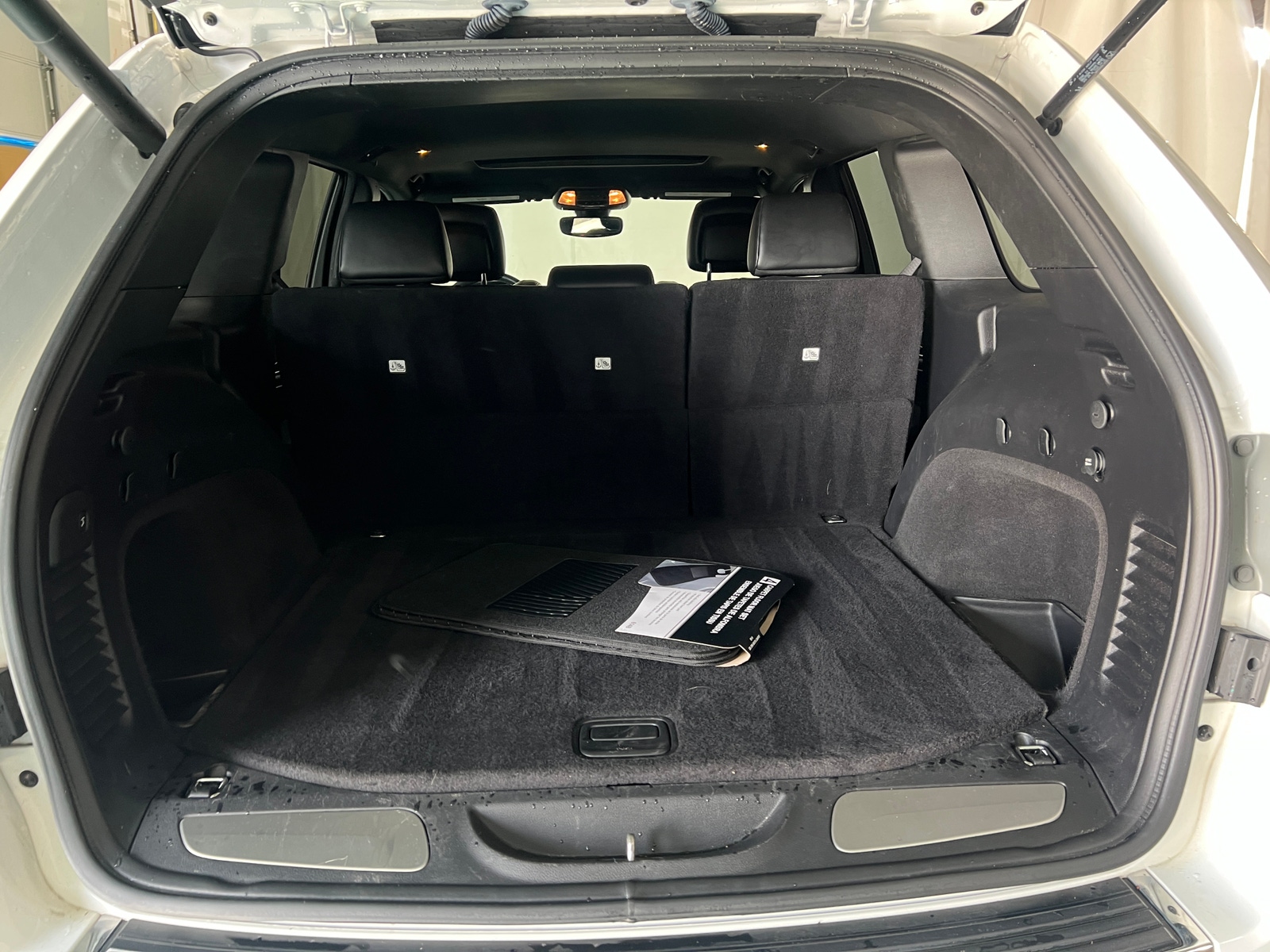 Thumbnail: 2019 Jeep Grand Cherokee - 6