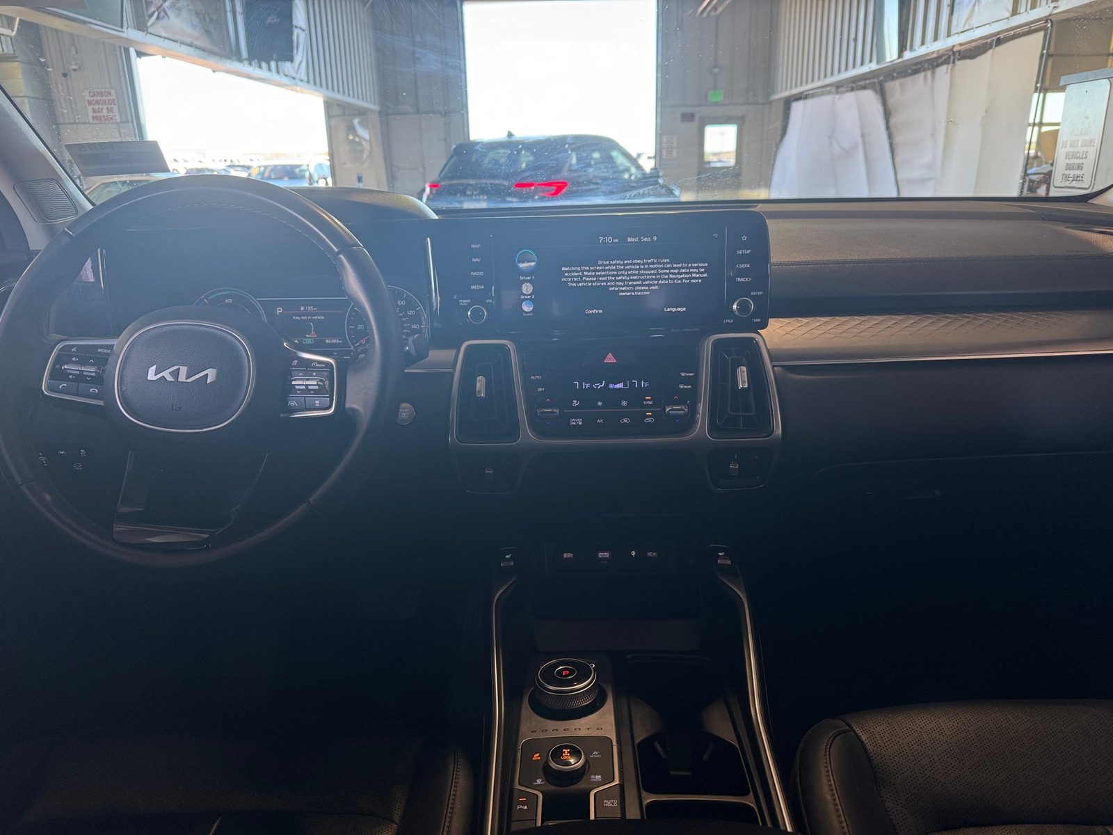 Thumbnail: 2023 Kia Sorento - 2