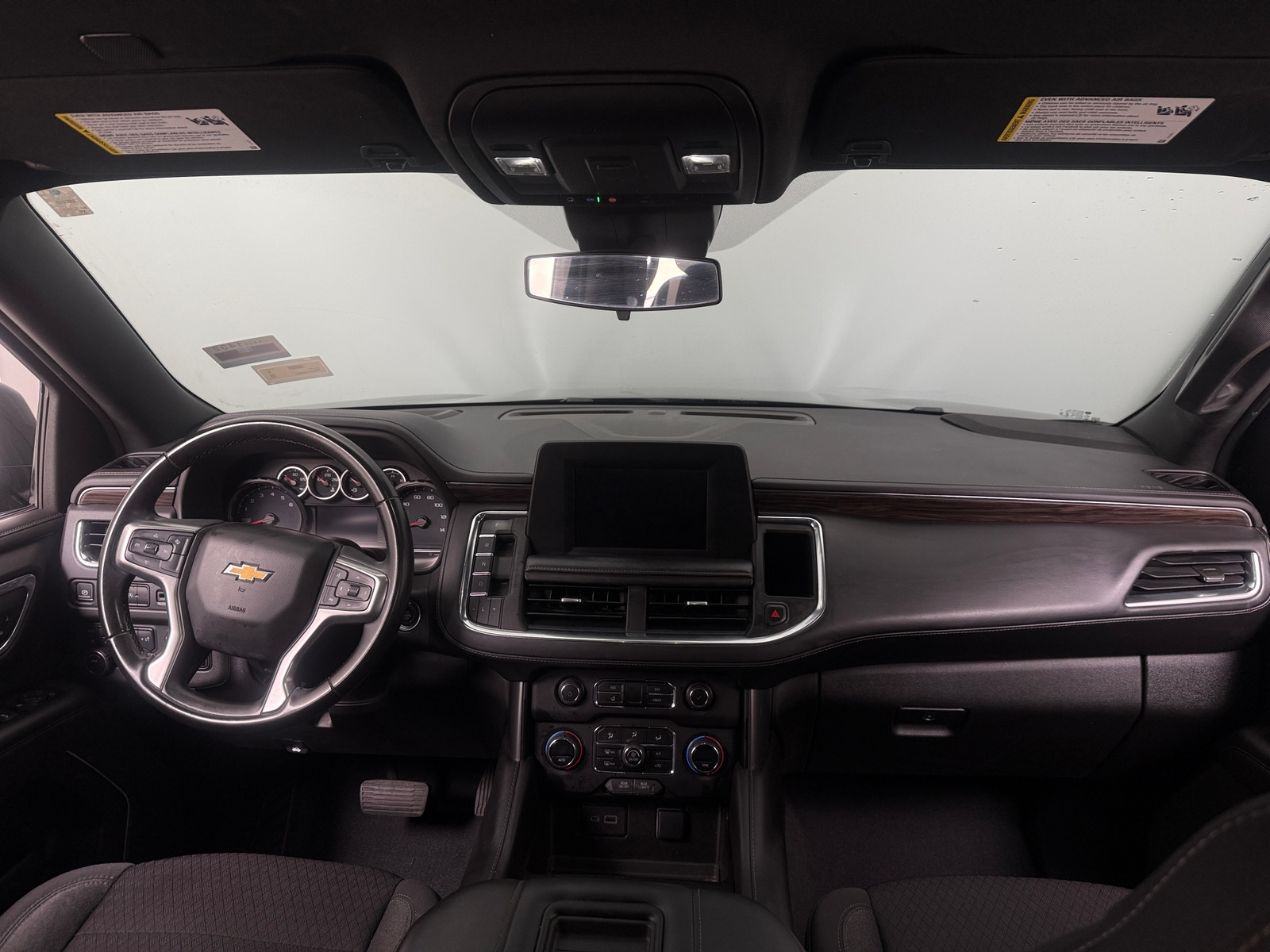 Thumbnail: 2023 Chevrolet Tahoe - 3