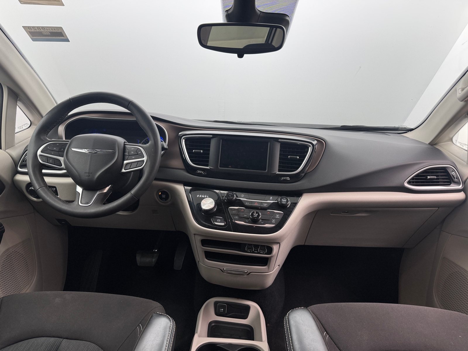 Thumbnail: 2024 Chrysler Voyager - 3