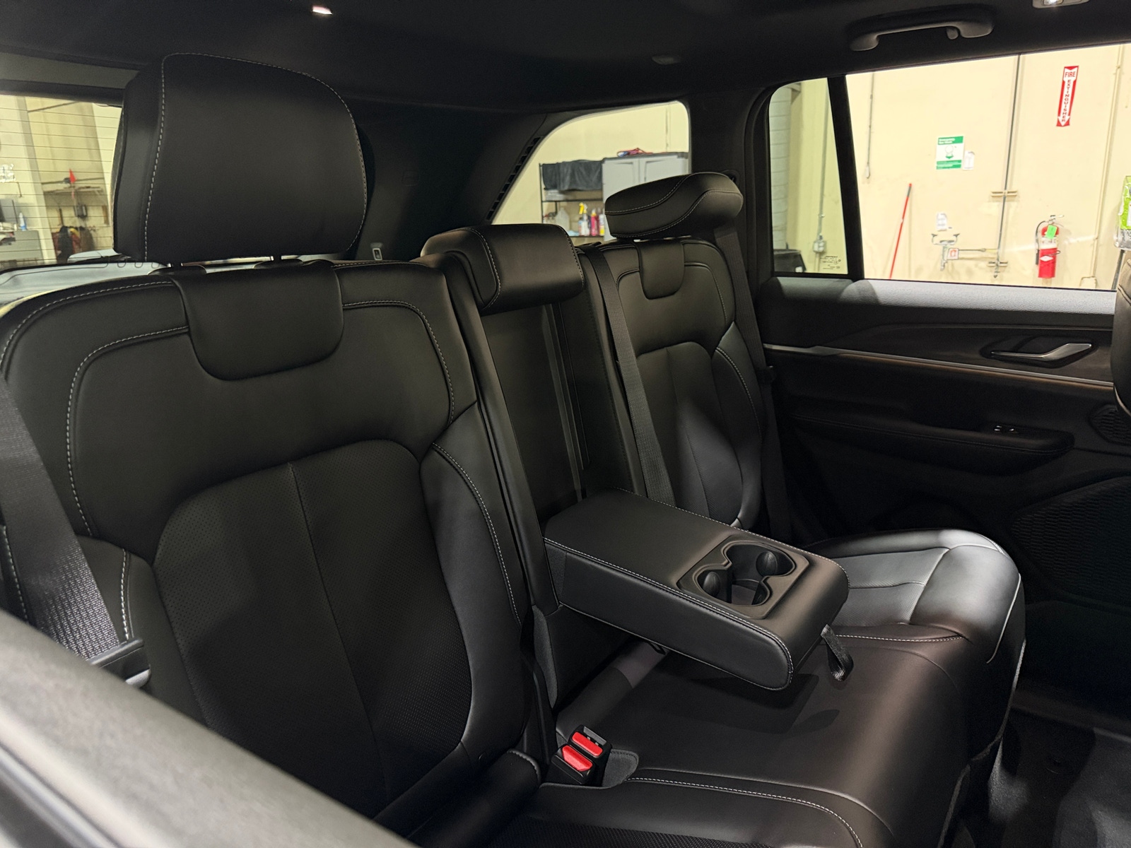 Thumbnail: 2026 Jeep Grand Cherokee - 5