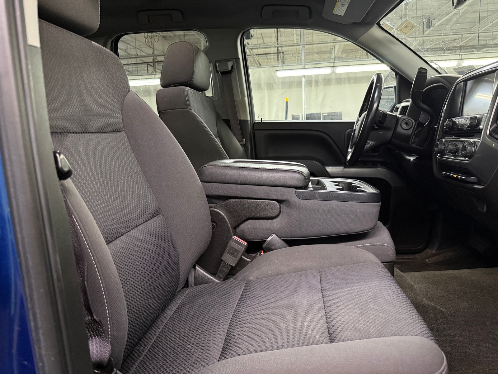 Thumbnail: 2017 Chevrolet Silverado 1500 - 2