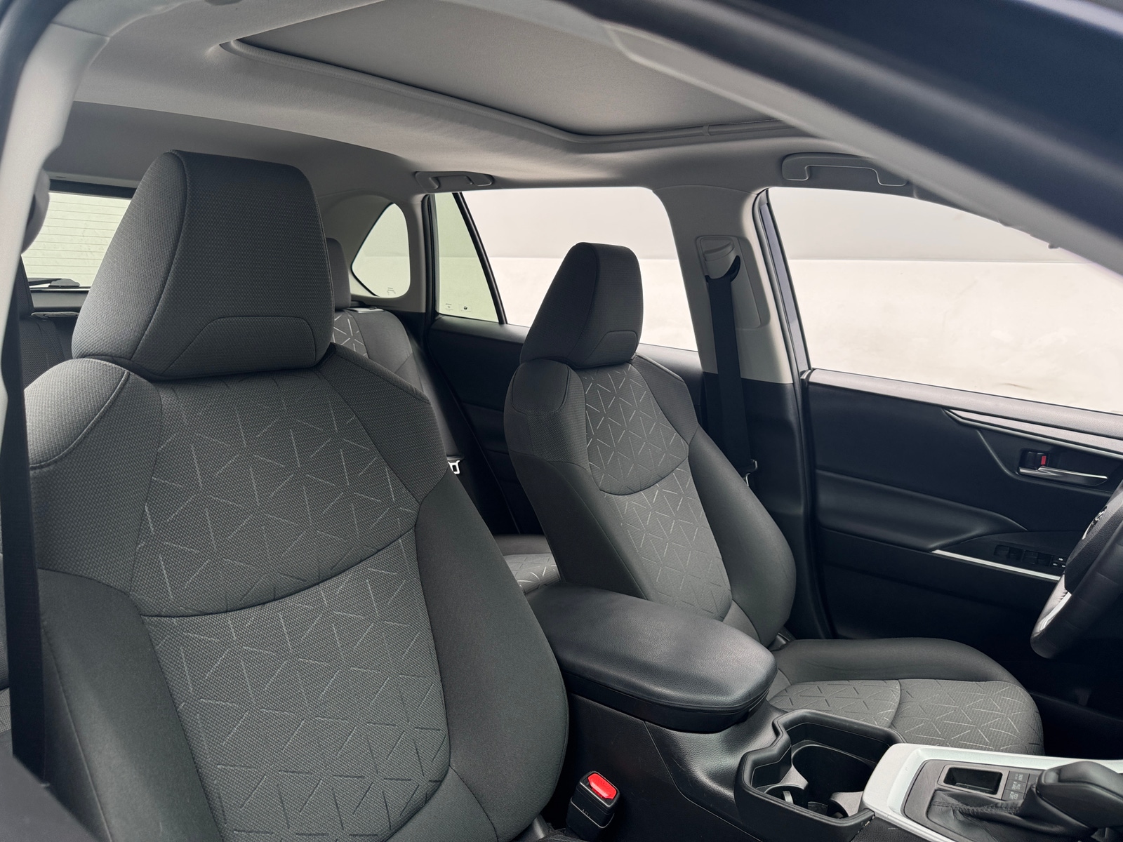 Thumbnail: 2020 Toyota RAV4 - 2