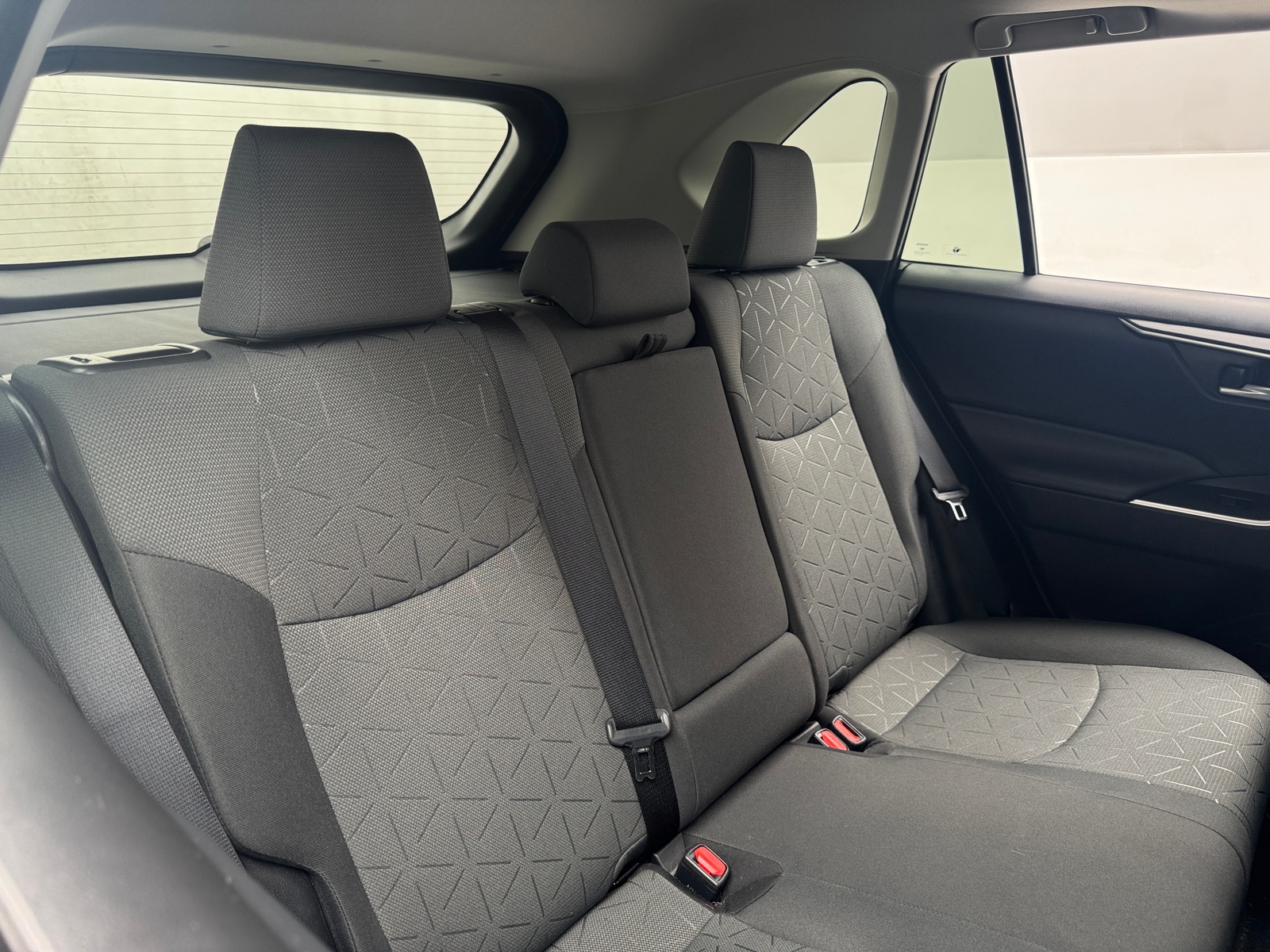 Thumbnail: 2020 Toyota RAV4 - 6