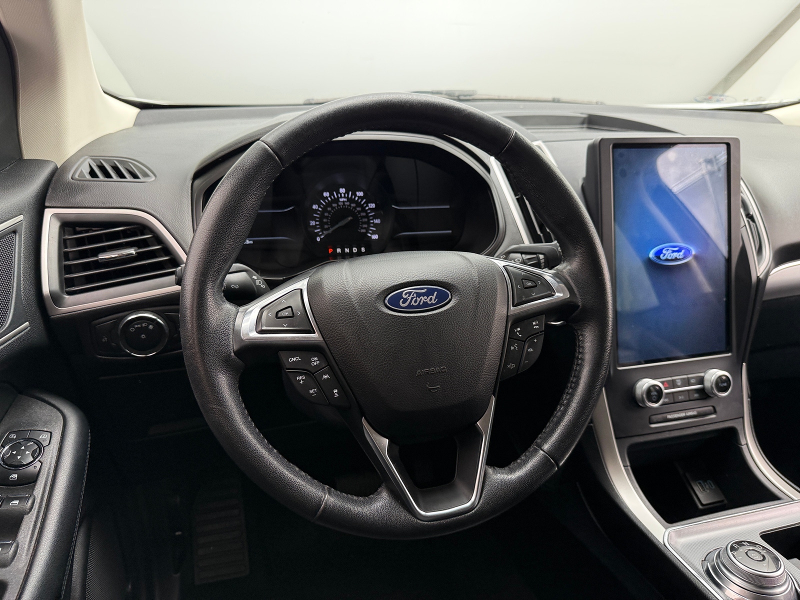 Thumbnail: 2022 Ford Edge - 4