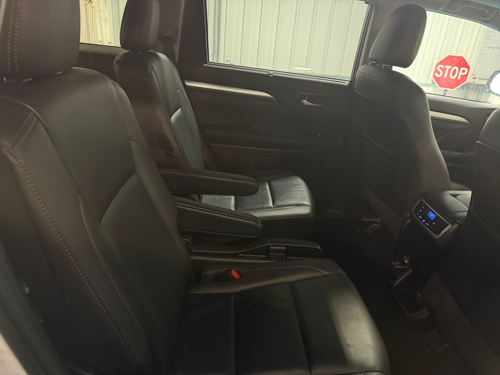 Thumbnail: 2019 Toyota Highlander - 5