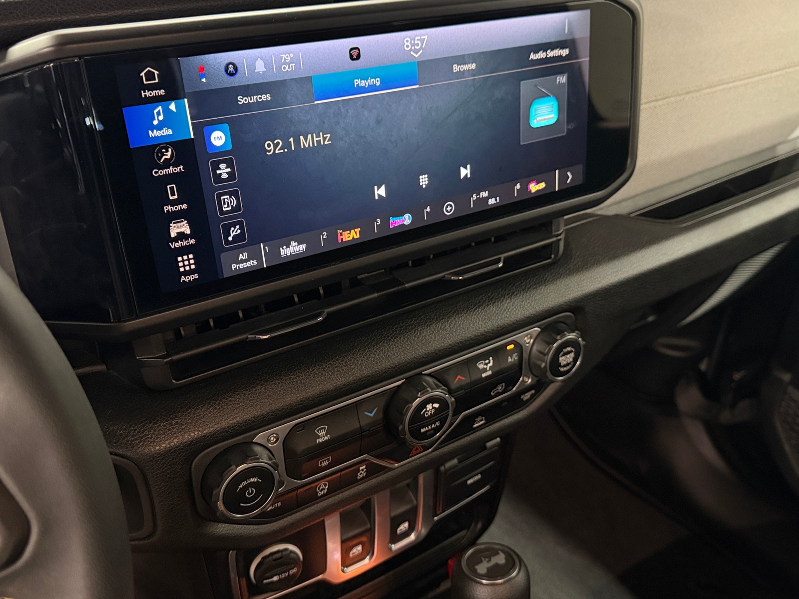 Thumbnail: 2024 Jeep Wrangler - 4