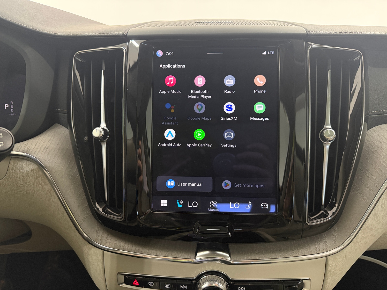 Thumbnail: 2023 Volvo XC60 - 3