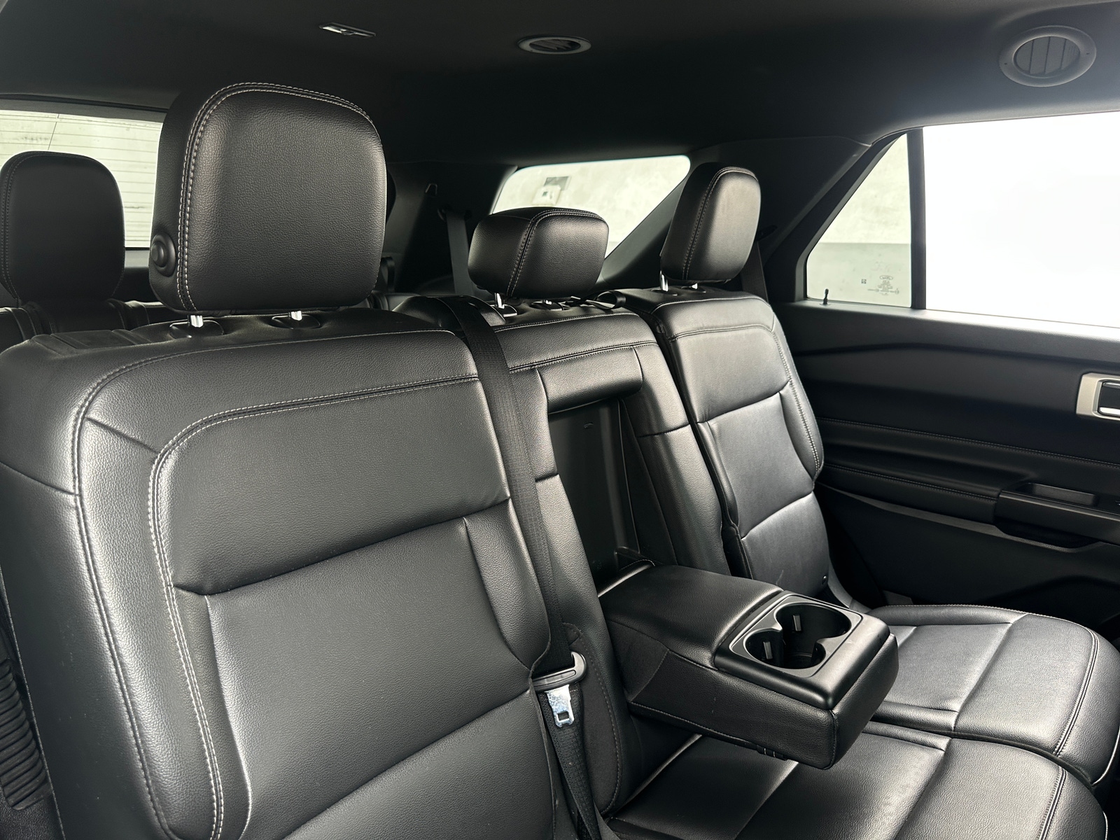 Thumbnail: 2020 Ford Explorer - 5