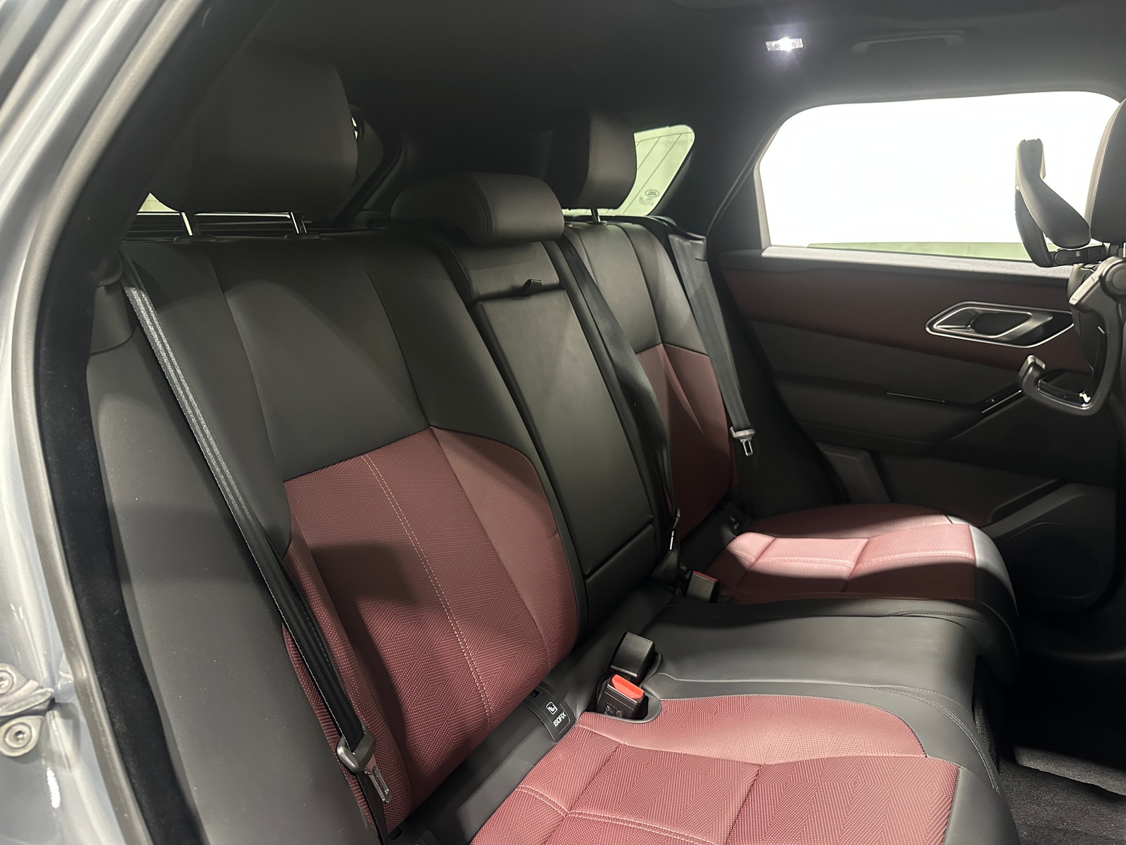 Thumbnail: 2024 Land Rover Range Rover Velar - 5