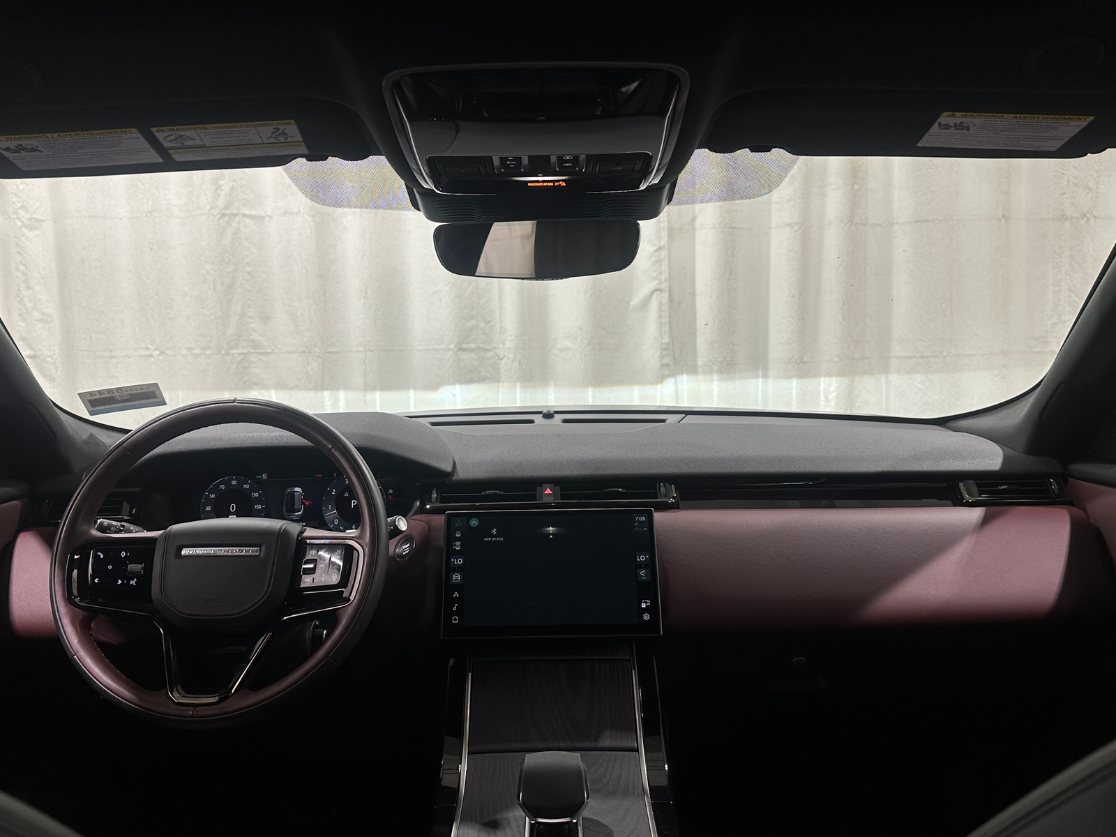 Thumbnail: 2024 Land Rover Range Rover Velar - 2
