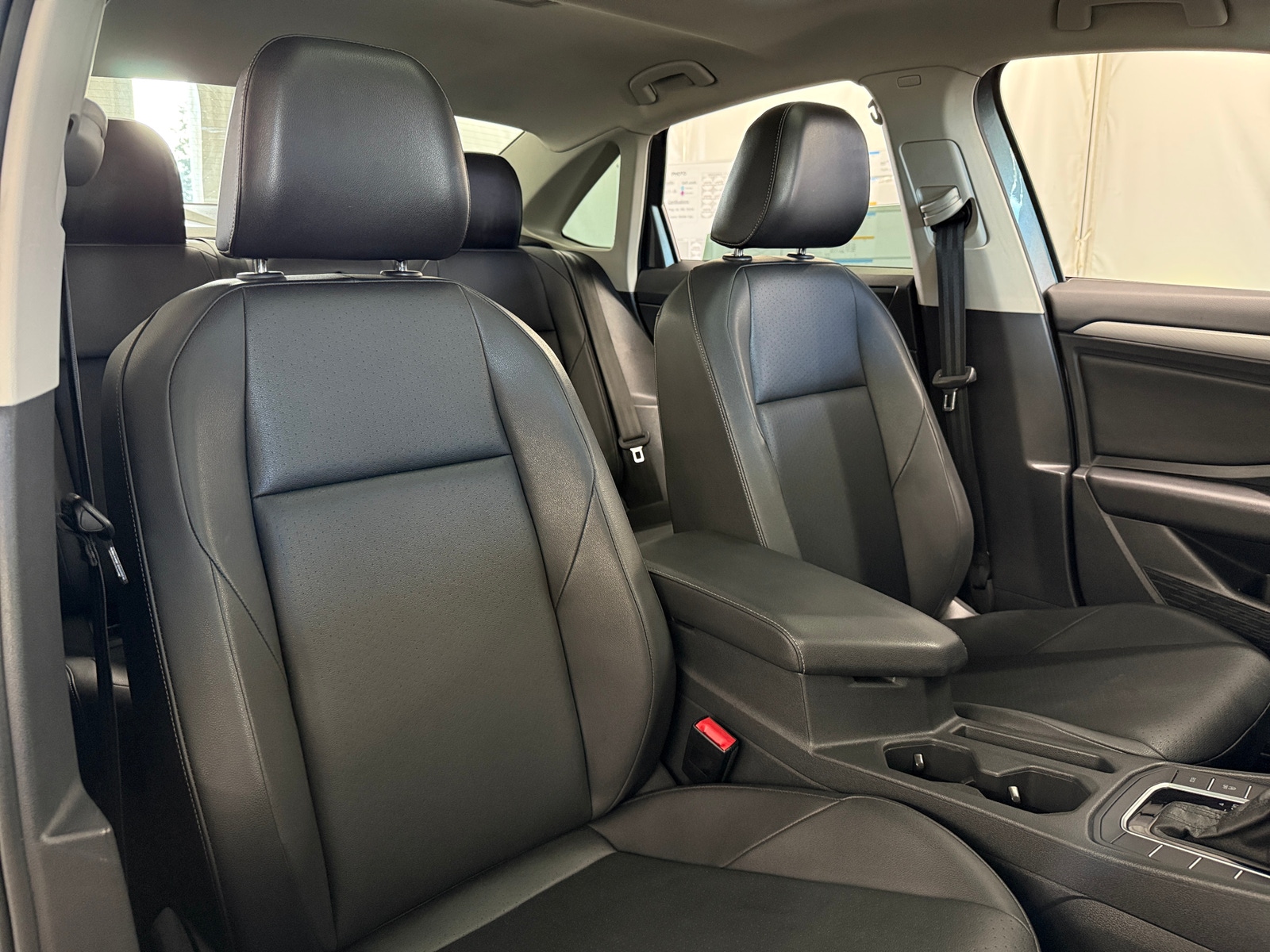 Thumbnail: 2019 Volkswagen Jetta - 2
