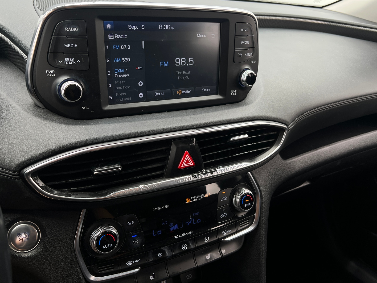 Thumbnail: 2019 Hyundai Santa Fe - 4