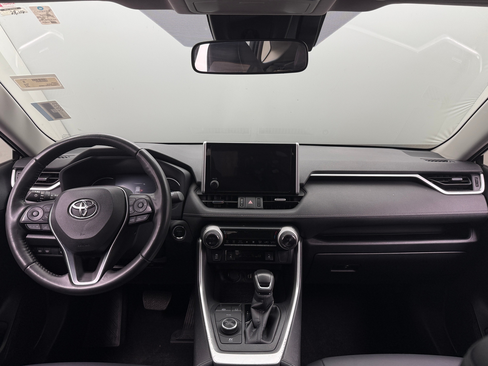 Thumbnail: 2024 Toyota RAV4 - 2