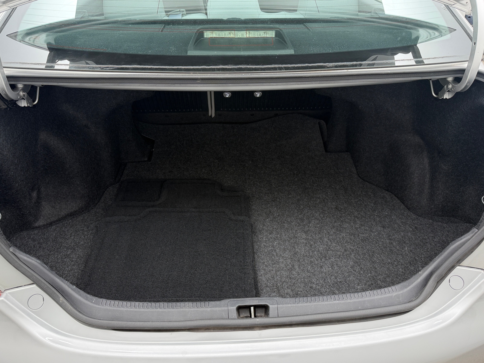 Thumbnail: 2012 Toyota Camry - 7