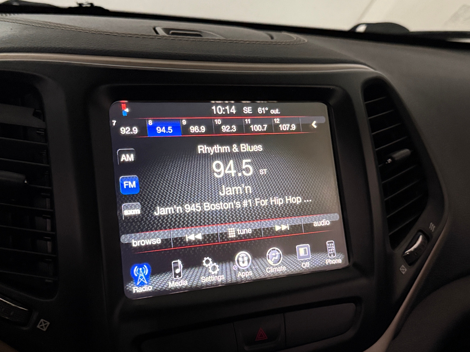 Thumbnail: 2016 Jeep Cherokee - 4