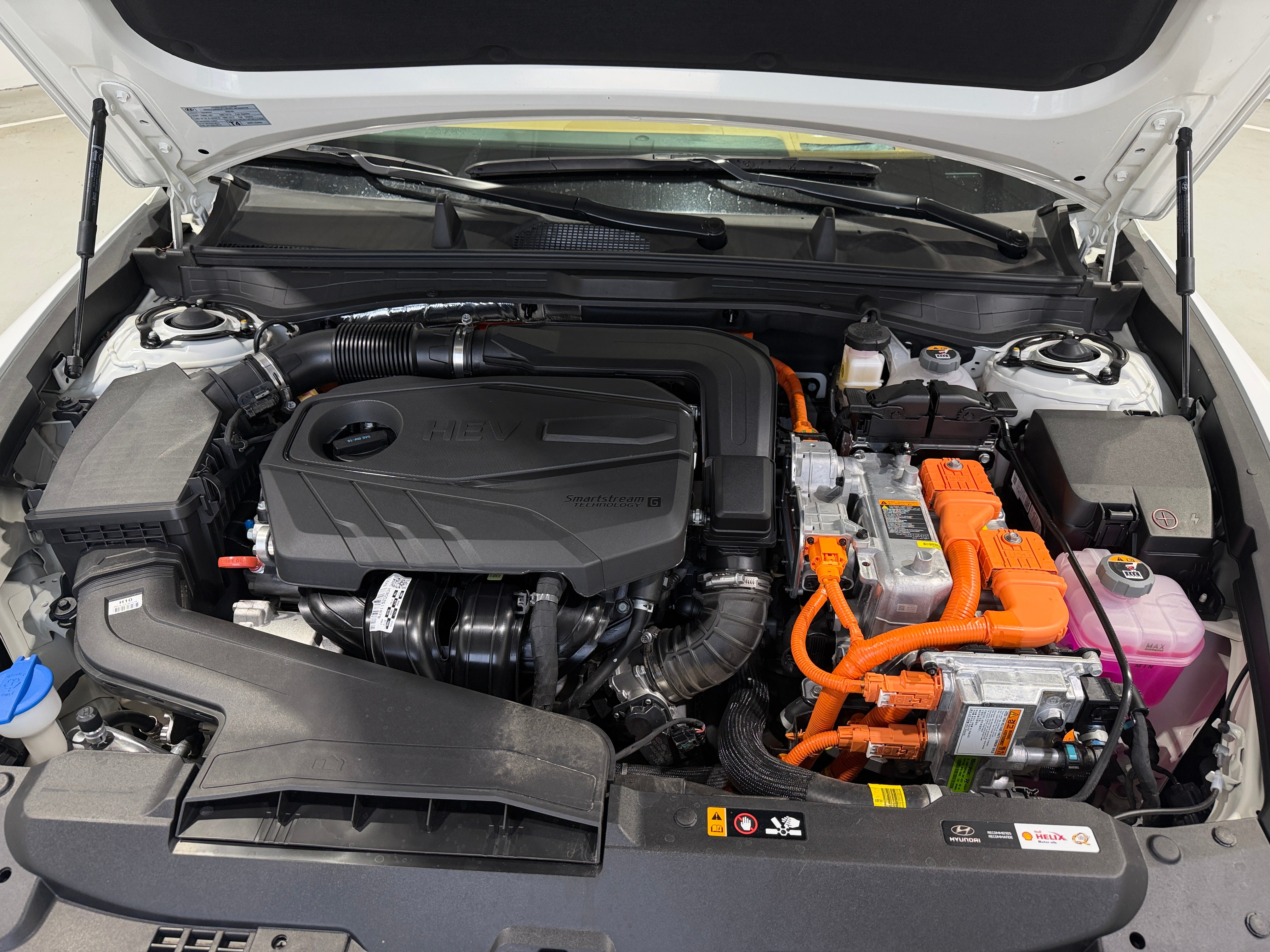 2025 Hyundai Sonata Hybrid