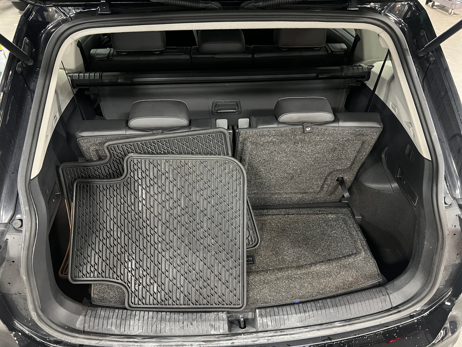 Thumbnail: 2021 Volkswagen Tiguan - 6