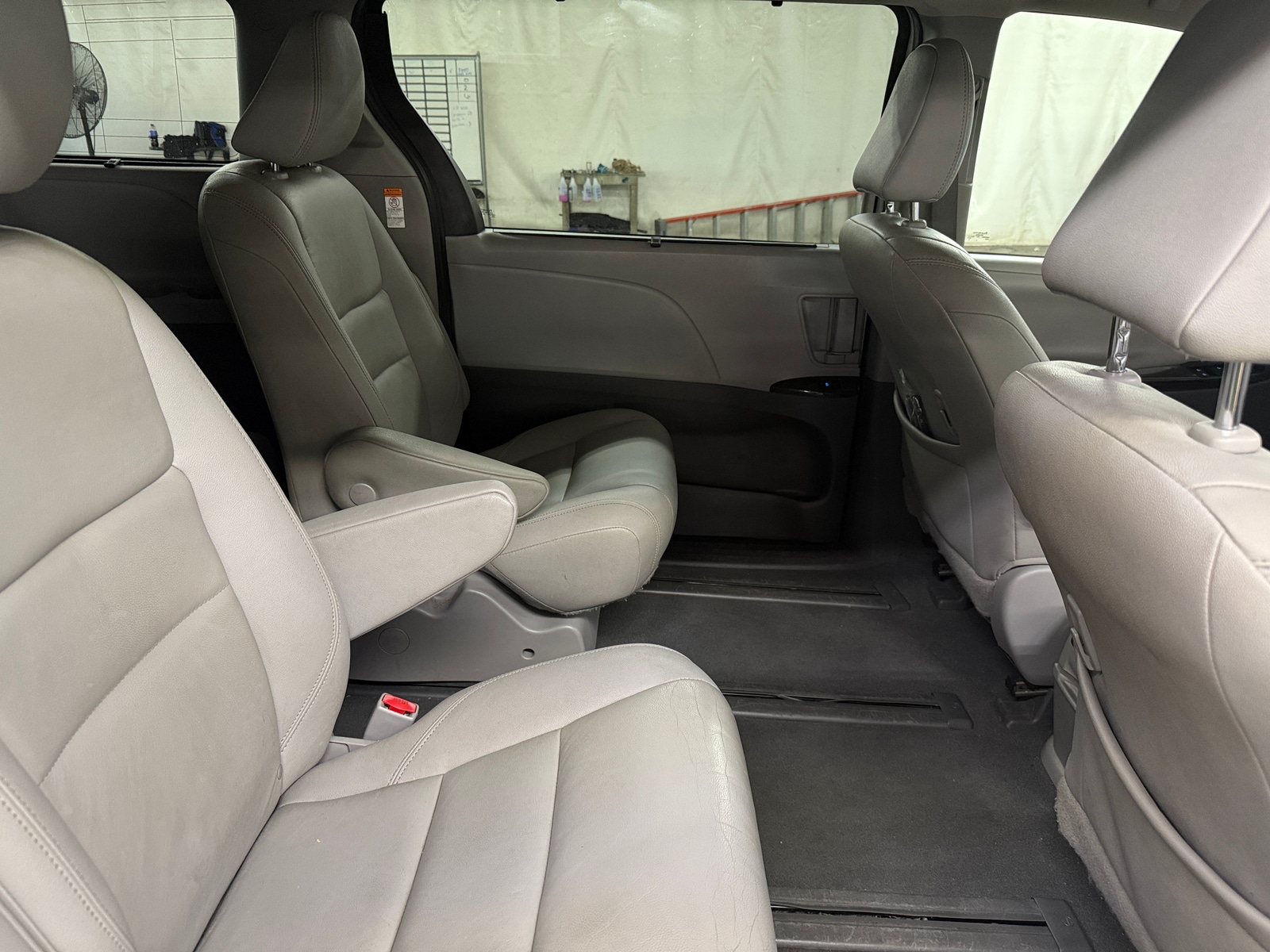 Thumbnail: 2020 Toyota Sienna - 5