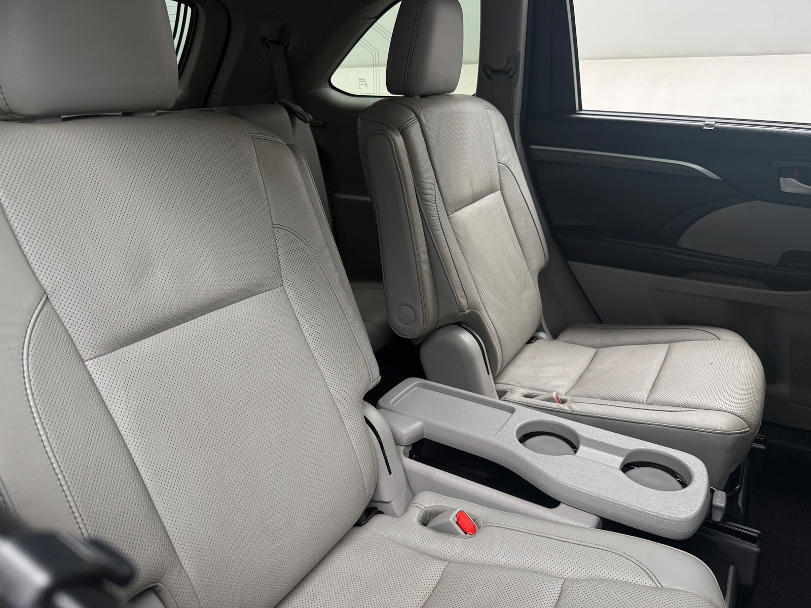 Thumbnail: 2017 Toyota Highlander - 6