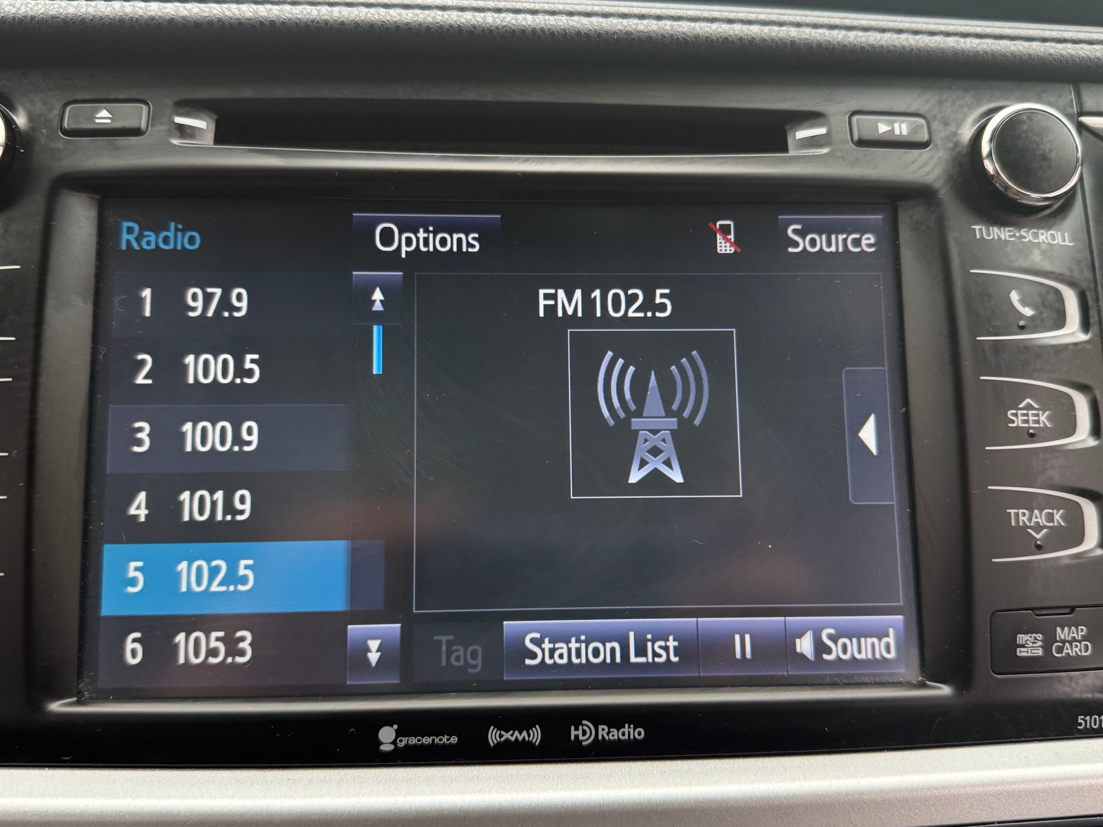 Thumbnail: 2017 Toyota Highlander - 4