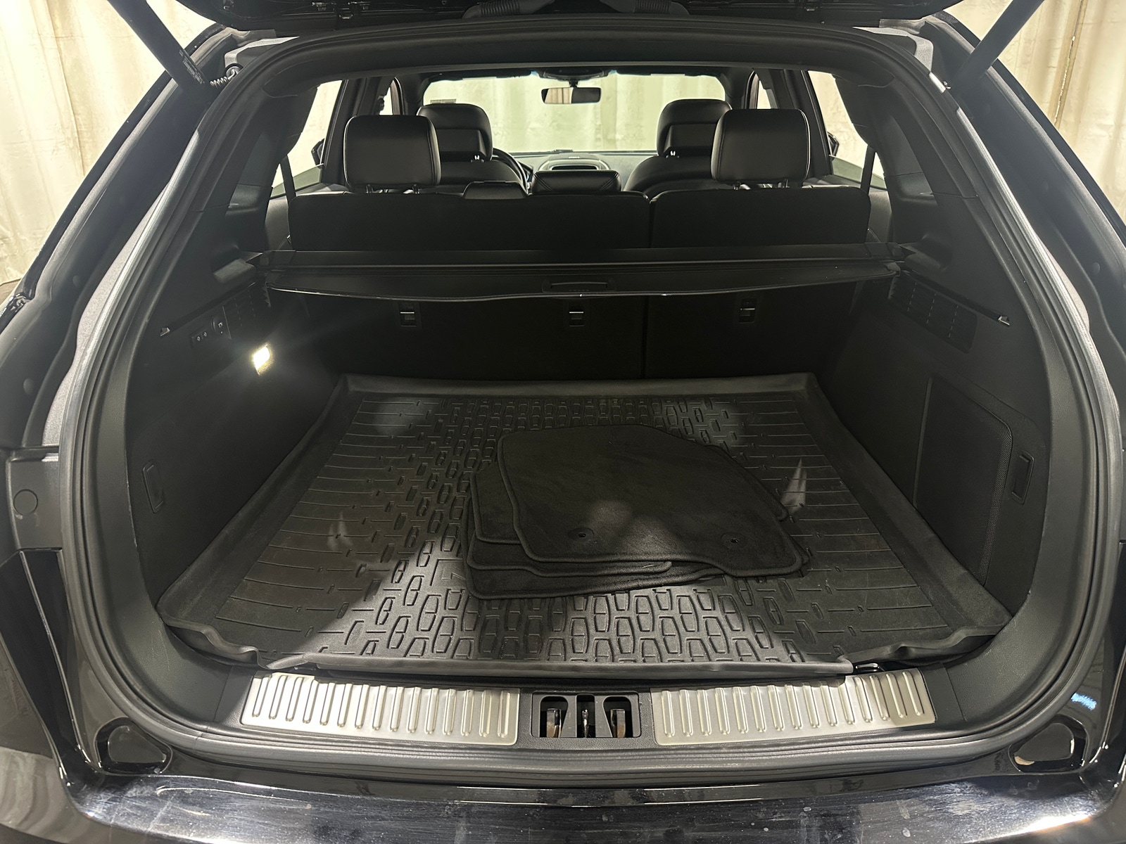 Thumbnail: 2019 Lincoln Nautilus - 6